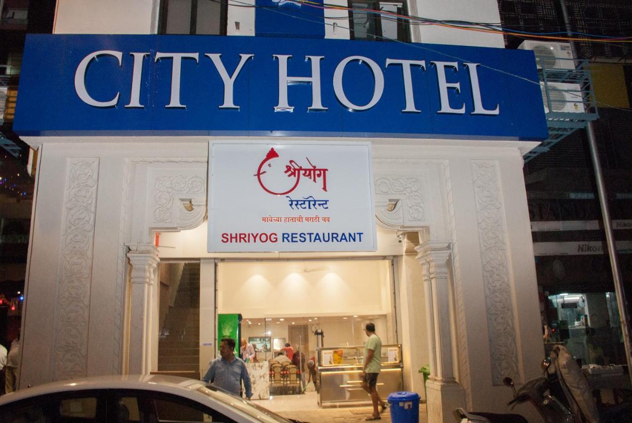 City Hotel 뭄바이 외부 사진